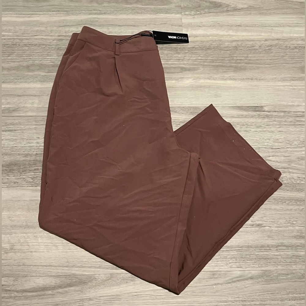 Wide leg trousers